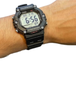 Casio AE-1600H-1AVEF Digitaluhr am Handgelenk