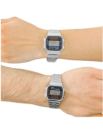 Casio A168WA-1YES Digitaluhr getragen am Handgelenk bei Damen und Herren